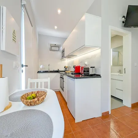 Apartamento Casas Hortas, Vista Jardim E Serra